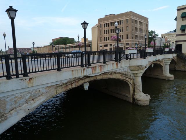 Downer Place East Channel Bridge