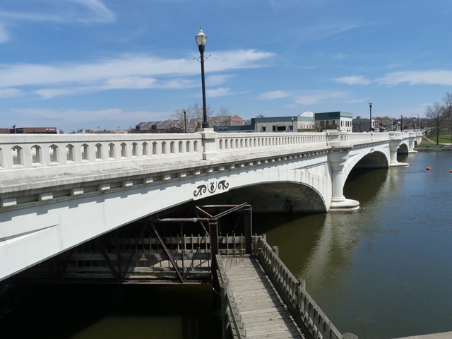 Jefferson Boulevard Bridge