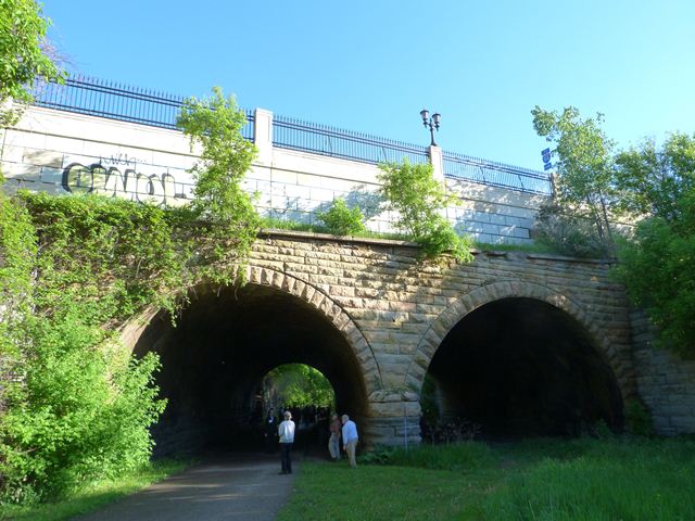 7th Street Improvement Arches