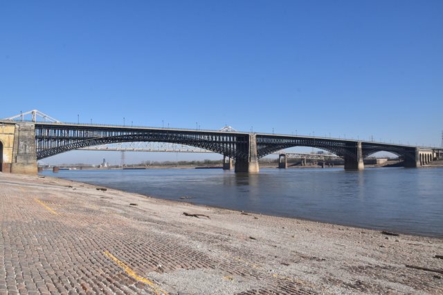 Eads Bridge