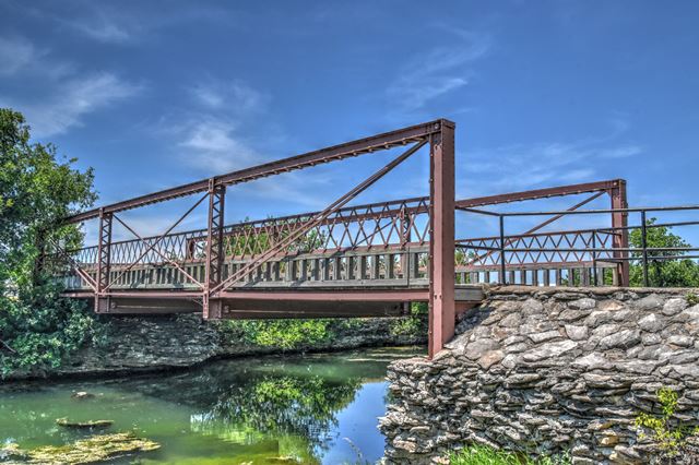 Kellogg Bridge