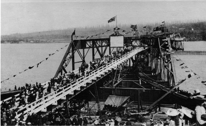 New Westminster Railway Bridge (Fraser River Swing Bridge) -  HistoricBridges.org