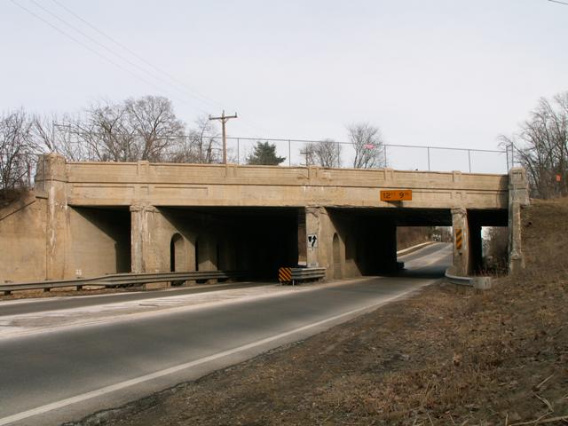 Big Beaver Road Railroad Overpass
