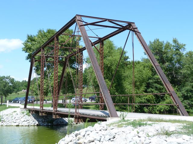 Maier Avenue Bridge