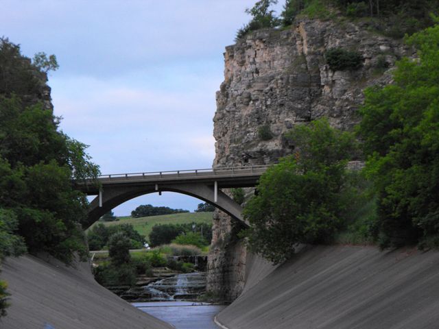 Hog's Back Bridge