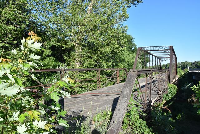 Spencer's Crossing Bridge