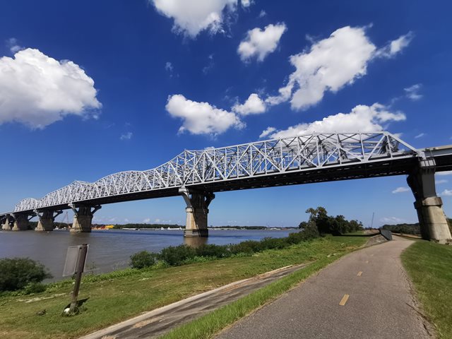 Huey P. Long Bridge