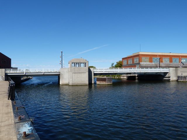 2nd Avenue Bridge