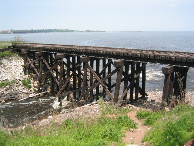 Carp River Railroad Bridge
