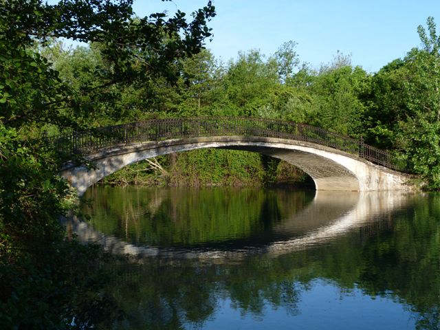 Elizabeth Park Western Footbridge