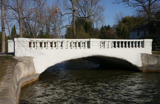 Pontiac Drive Bridge