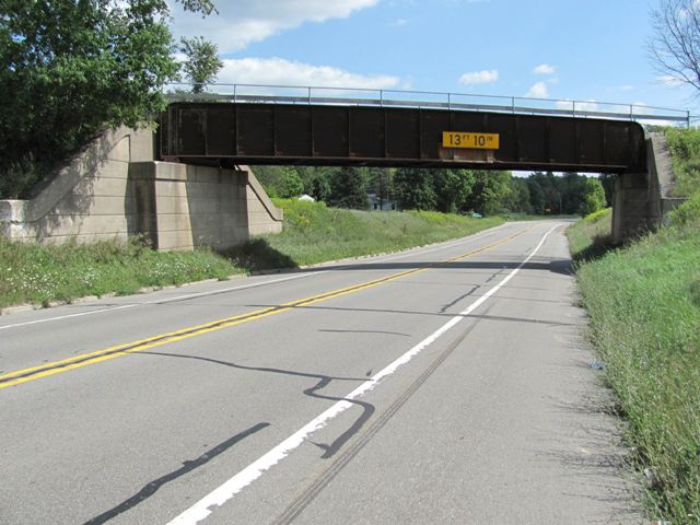 Northland Drive Railroad Bridge