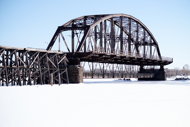 Interstate Bridge (Approach Span)