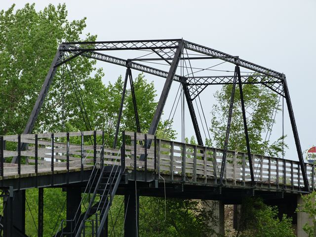 TR-76 Yellow Bank River Bridge