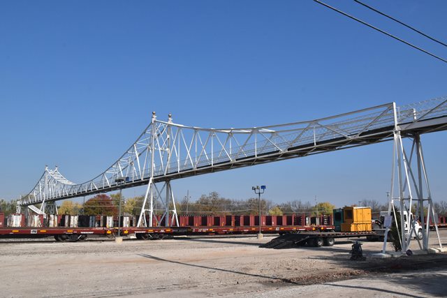 Jefferson Avenue Footbridge