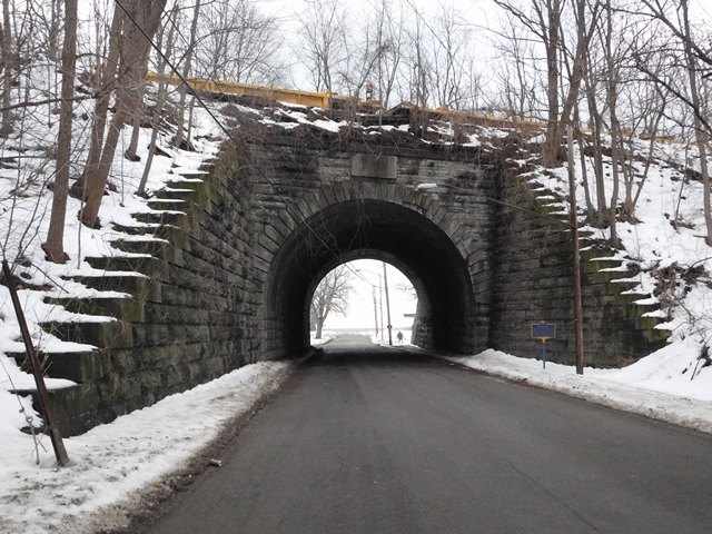 Highland Park Bridge - Bridges and Tunnels