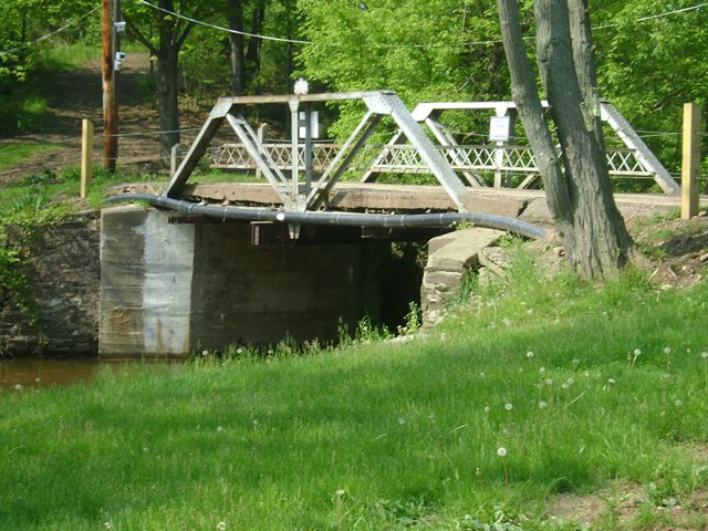 4 Mile Creek Private Bridge