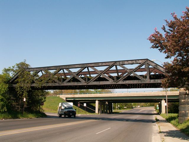 Collingwood Boulevard Railroad Overpass