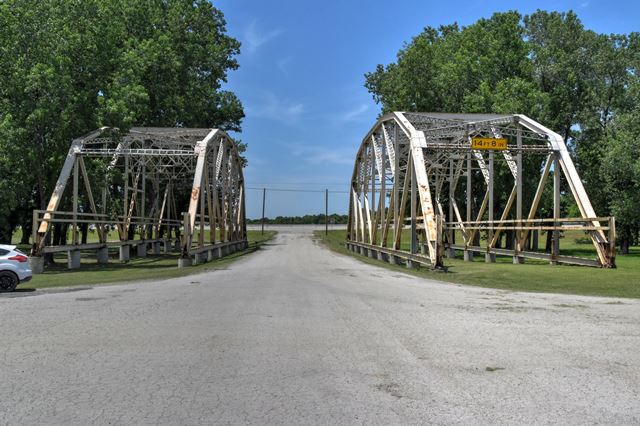 Bird Creek Bridge Truss Display