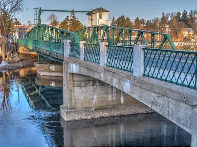 Huntsville Swing Bridge