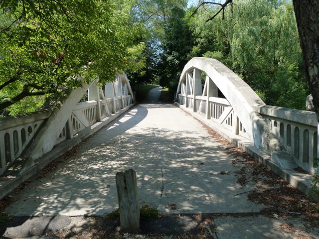 Middle Road Bridge