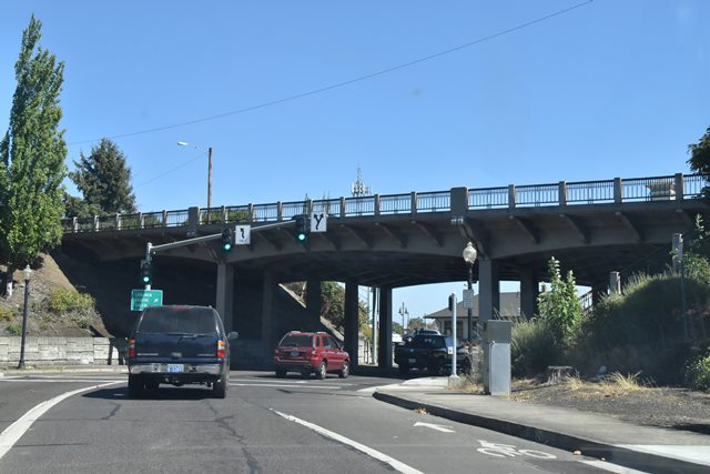 OR-99E Overpass