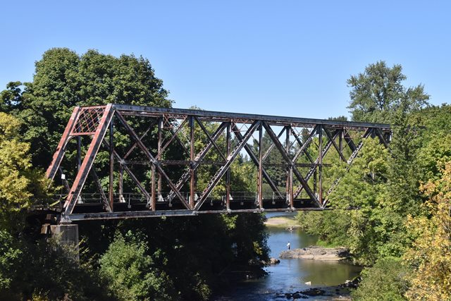 Calapooia River Railroad Bridge