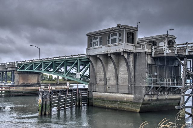 Lewis and Clark River Bridge