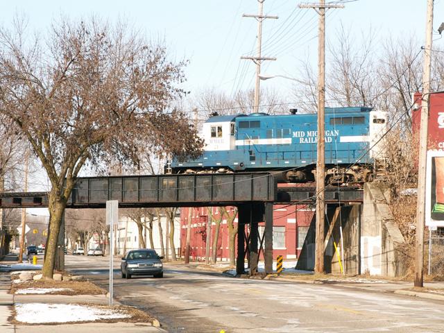Monroe Avenue Railroad Overpass North