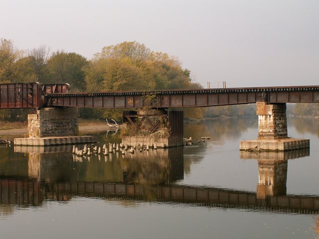 Paines Railroad Bridge