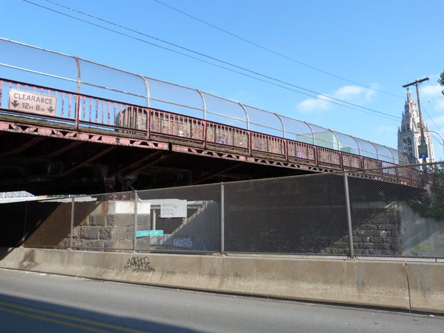 Highland Avenue Bridge