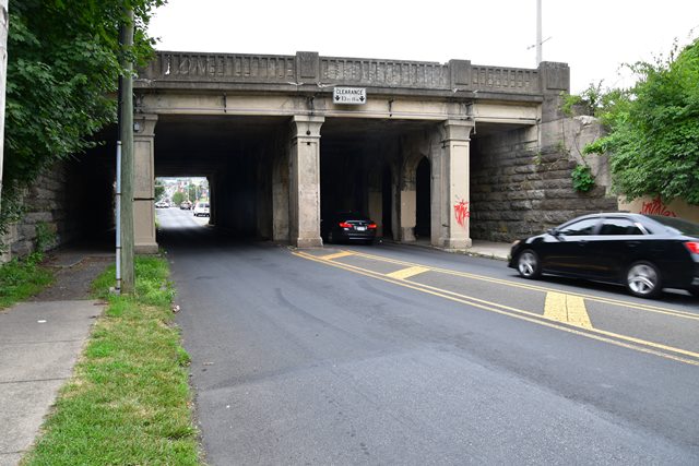 トリニダ橋 34163 : PLASTI-GRIP Ring Terminals | TE Connectivity