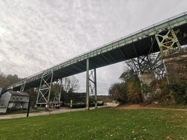 Swinburne Bridge