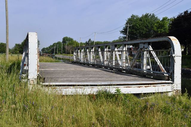 Pont 2 (Bridge 2)