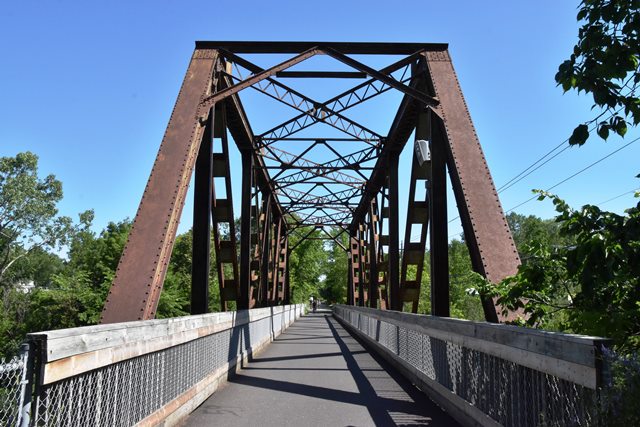 Pont Ferroviaire de Levis (Levis Railway Bridge)