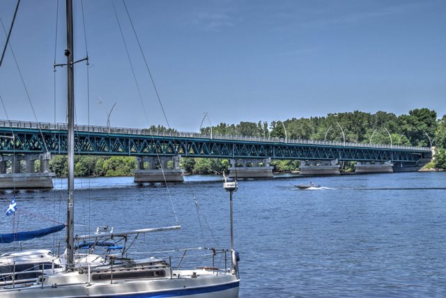 Pont Duplessis (Duplessis Bridge)