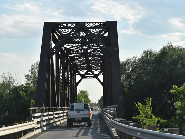Pont Ferroviaire de la Rivière des Anglais (English River Railway Bridge)