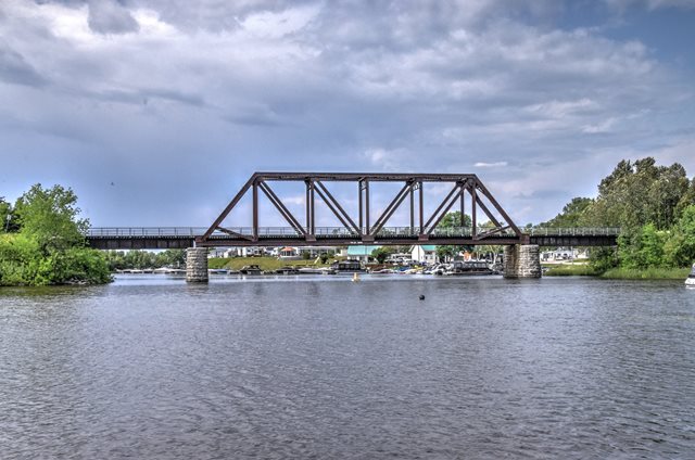 Pont Ferroviaire de la Belle Rivière (Belle River Railway Bridge)