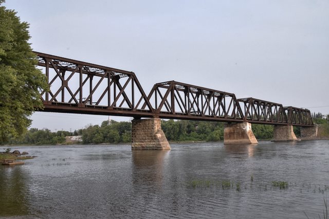 Pont Ferroviaire de Terrebonne (Terrebonne Railway Bridge)