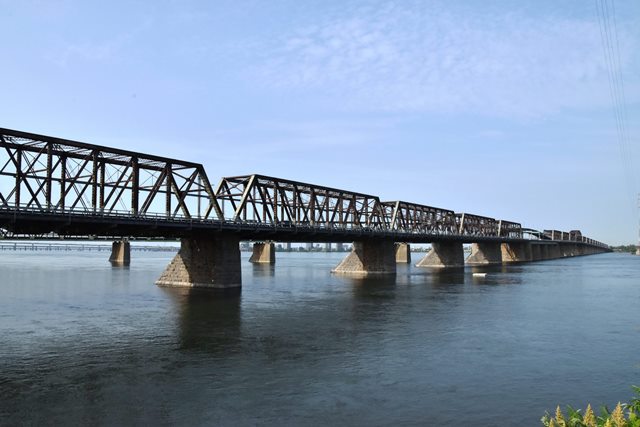 Pont Victoria (Victoria Bridge)