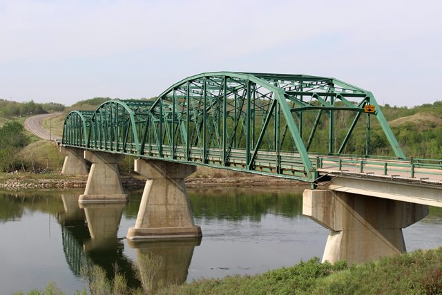 R bridge