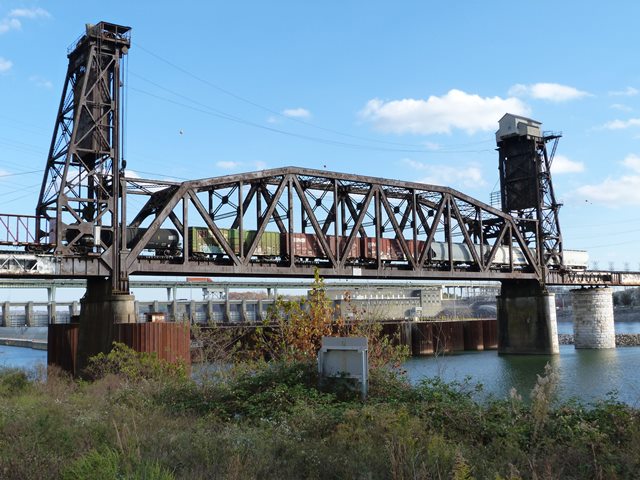 Tennessee River Railroad Bridge