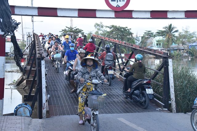 Cầu Long Kiểng (Long Kieng Bridge)