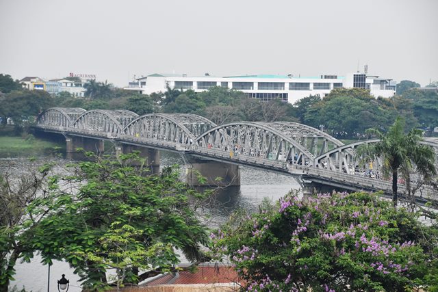 Trang Tien Bridge Hue: A iconic historical destination