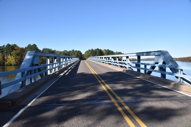 Holcombe Bridge