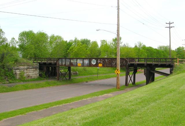 Vaughn Avenue Railroad Overpass